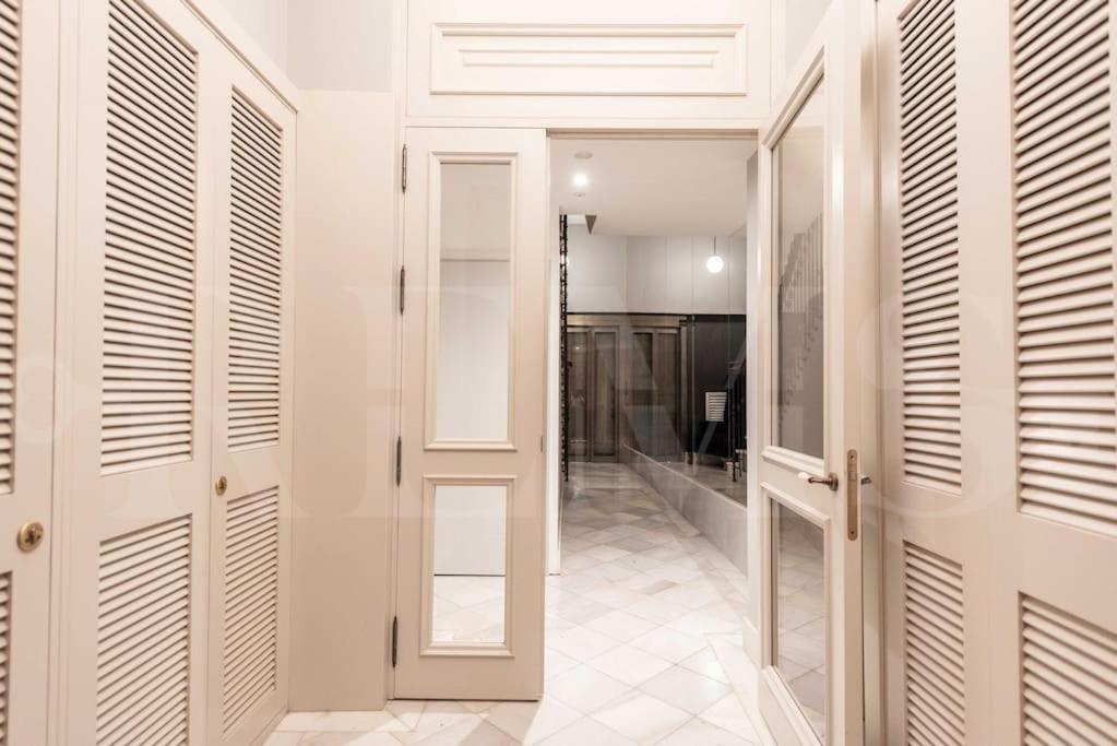Apartment Penthouse With Rooftop In The Heart Of By Rems